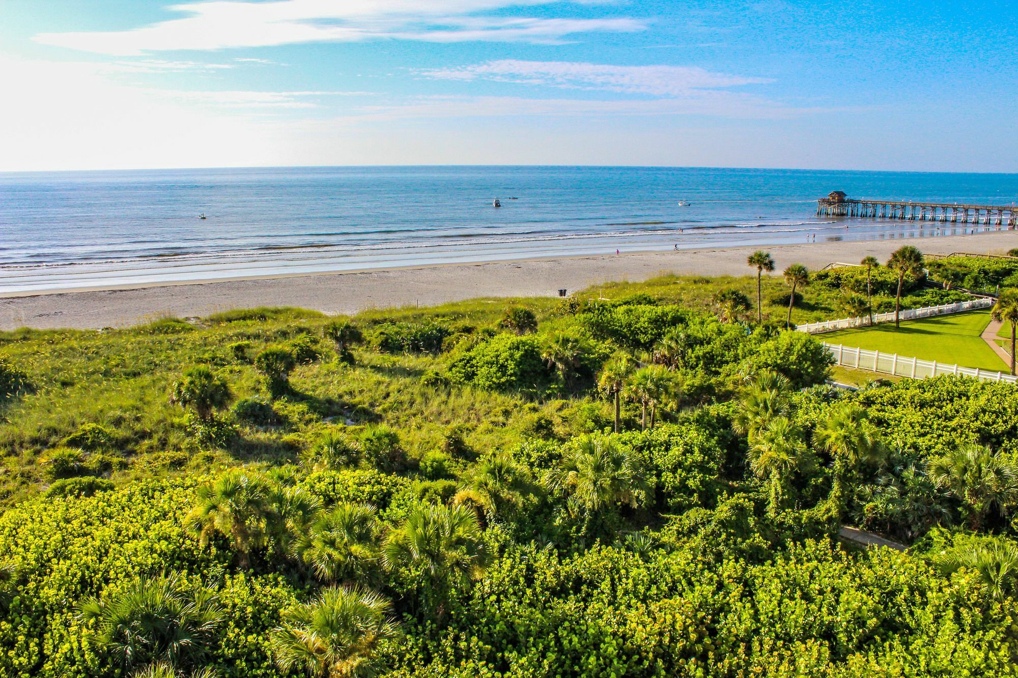 Discovery Beach Resort Cocoa Beach Exterior photo