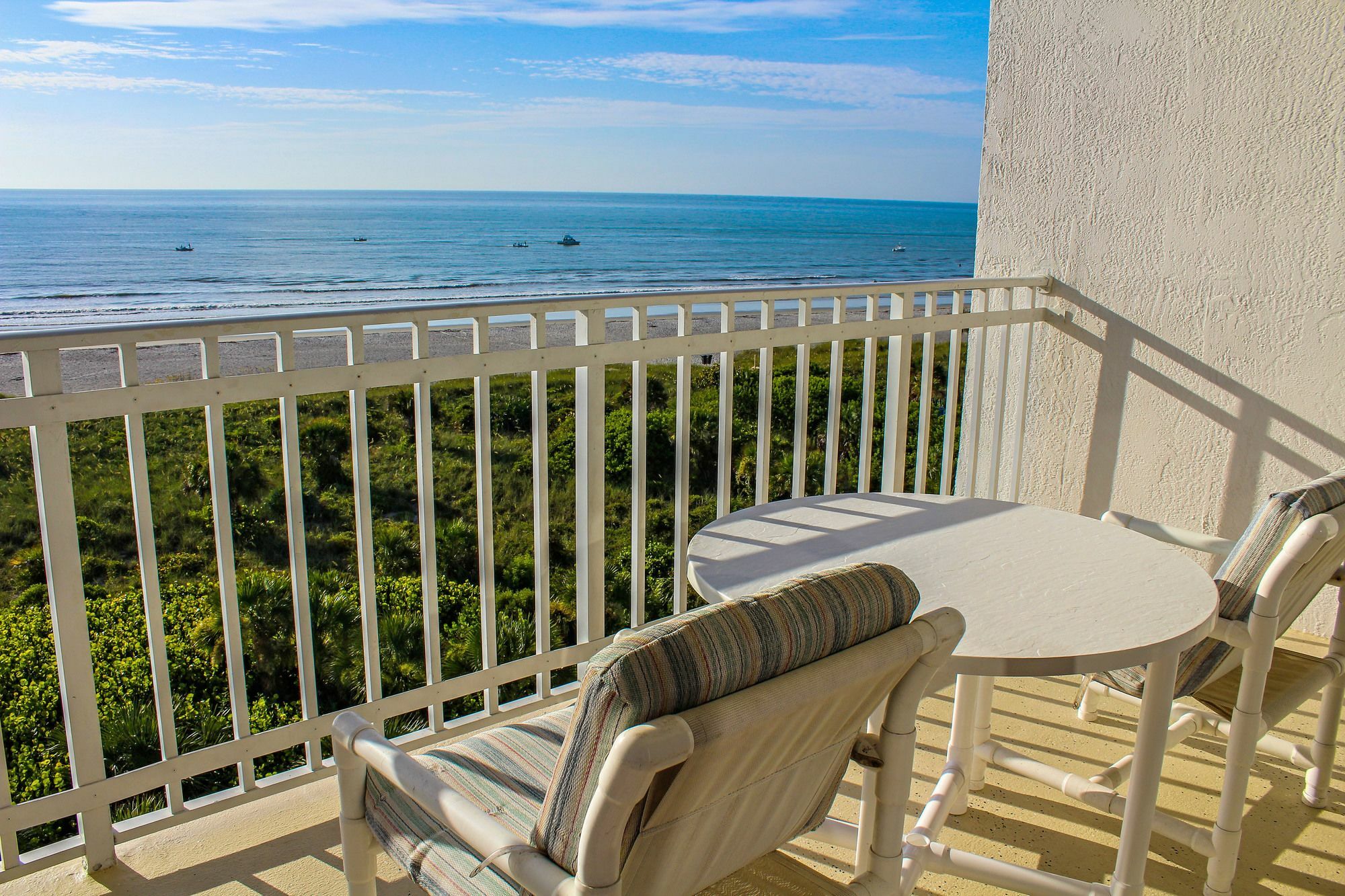 Discovery Beach Resort Cocoa Beach Exterior photo